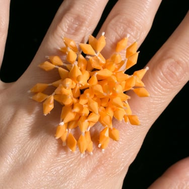 Vintage 60s 70s Melon-Colored Shaggy Bead Cluster Adjustable Ring 