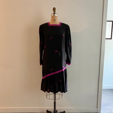 Flora Kung vintage 70s/80s black silk geometric print dress-size 8 