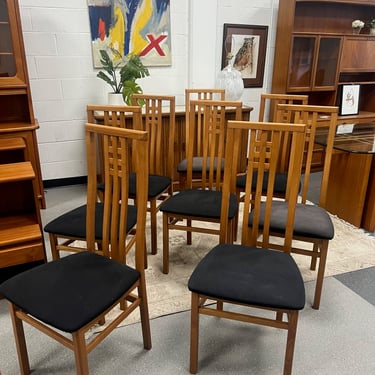 Set Of 8 Mid Century Modern Teak Dining Chairs By IMS SLR Italy 