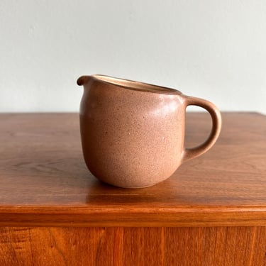 Vintage Heath cream pitcher / Sandalwood taupe brown ceramic creamer / midcentury California pottery 