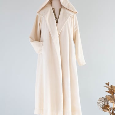 Glamorous 1950's Ivory Velvet Hooded Evening Coat / M