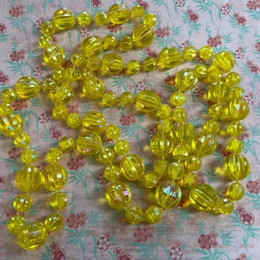 vintage yellow prism necklace 1960s glittery long strand of beads 