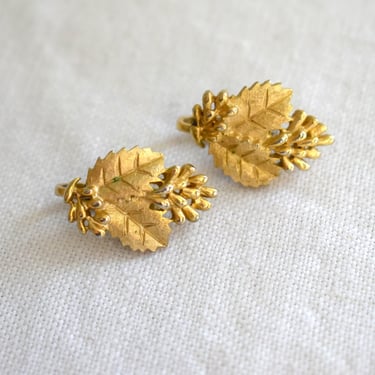 1960s Trifari Gold Leaf Clip Earrings 