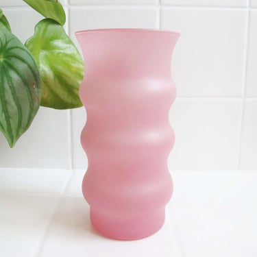 Vintage 90s Frosted Pink Ripple Vase - Squiggle Flower Vase - Best Friend Gift 