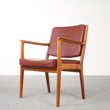 Walnut Danish Arm Chair - (320-026.1) 