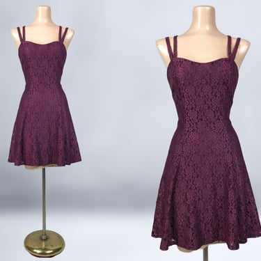 VINTAGE 80s Burgundy Lace Fit n Flare Baby Doll Mini Dress with Sunburst Straps M/L | 1980s Sweetheart Party Prom Dress | vfg 