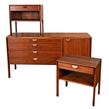 Jens Risom Pair of Walnut Nightstands | End Tables w. Finished Backsides