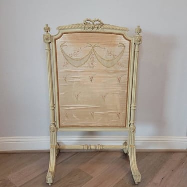 18th Century French Louis XVI Period Carved Lacquered Cream Fine Silk Brocade Tapestry Panel Fire Screen Ecran After Georges Jacob 