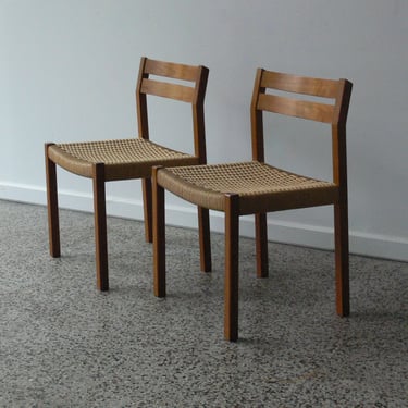 Model 401 Side Chairs by Jorgen Henrik Møller for J.L. Møllers Møbelfabrik (Set of 2) 