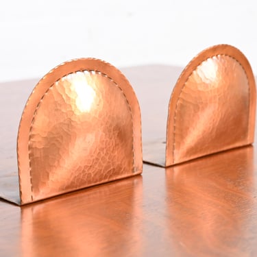 Roycroft Arts & Crafts Hammered Copper Bookends, Pair