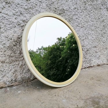 Vintage Mid Century Modern Round Mirror / Plastic Round Mirror / White or Beige Wall Mirror /Space Age Mirror / Retro Home Decor/ 70s 