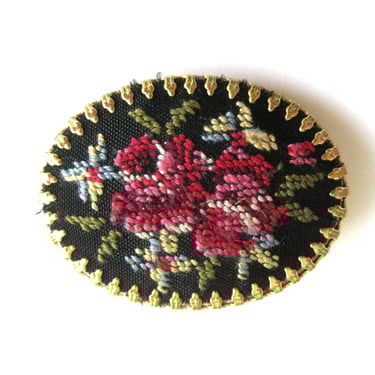 Petite Point Floral Brooch in Decorative Brass Setting, Floral Jewelry, Red Roses, Needlepoint, Sweetheart Gift, Cottagecore 