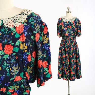 Vintage 90s Country Romance dark floral rayon croceht peter pan collar midi dress 