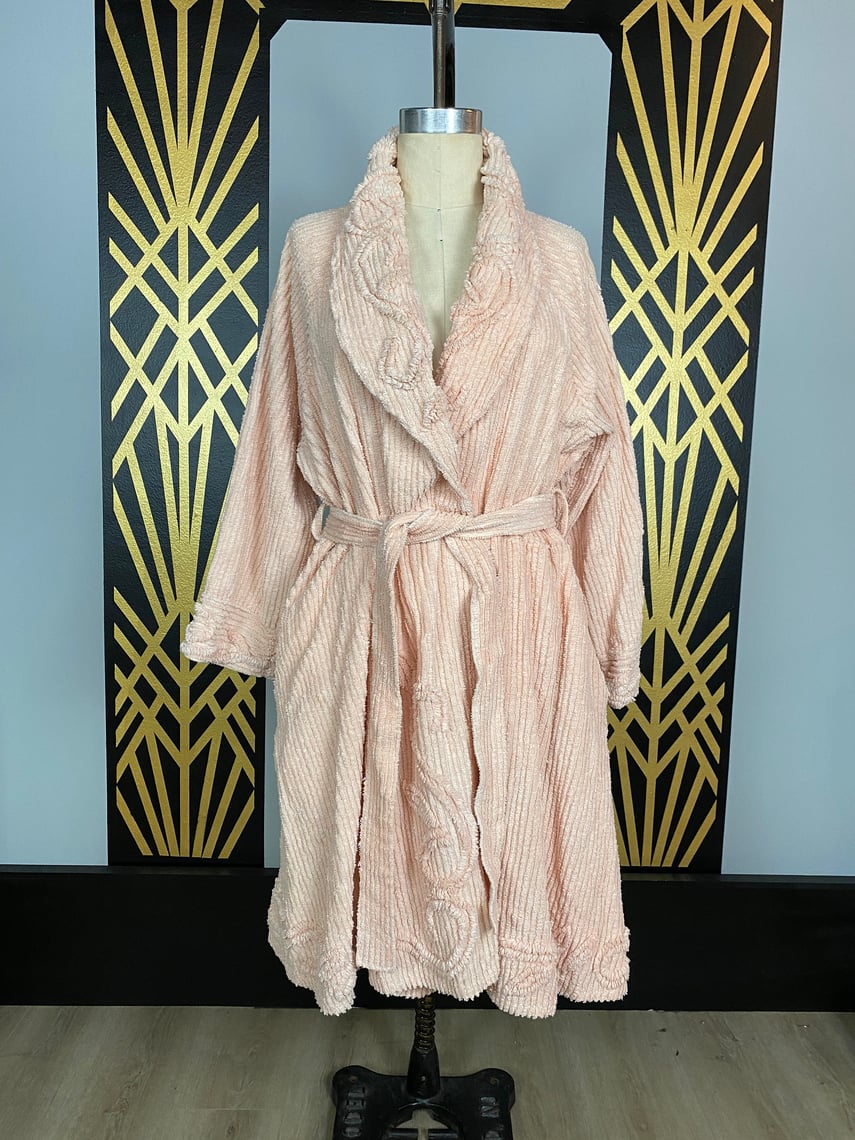 chenille robe, 1980s housecoat, vintage 80s robe, blush cotton, cropped