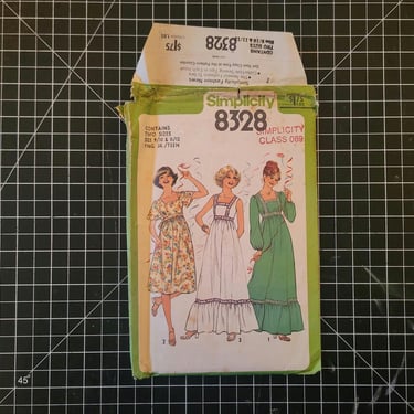 1977 Simplicity 8328 bohemian dress sewing pattern size 9-12 small, 70s full length hippie with short long puff sleeve, ruffle, princess 