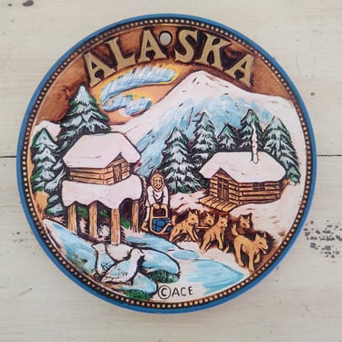 1983 Vintage Made in Japan 3D Wooden Alaska Collector Plate 8