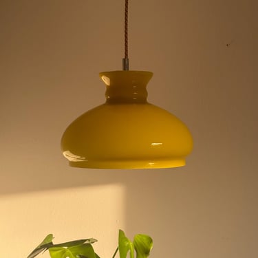 Vintage opal glass pendant lamp / yellow glass ceiling lamp / MCM pendant lamp / mid-century modern pendant lamp / 70s lamp 