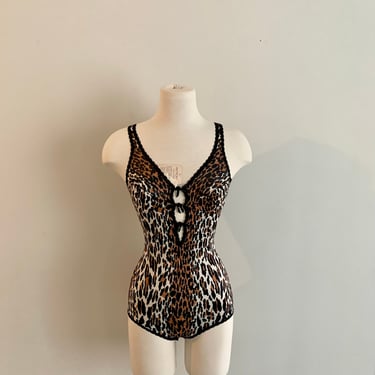 Vanity Fair leopard print pan tie corsalette bodysuit-size 32B 