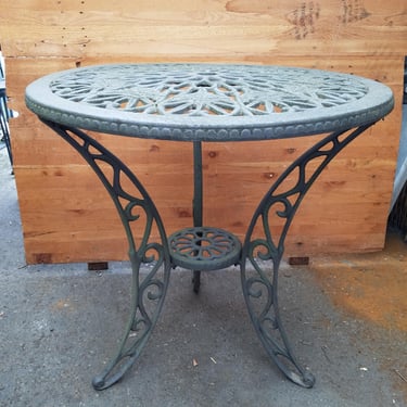 Vintage Cast Iron Patio Table H27.5 x D26.75