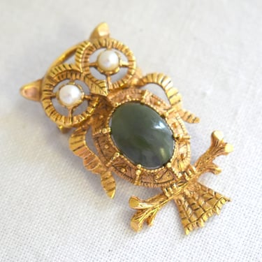 1960s Owl Brooch with Green Glass Cabochon 