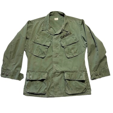 Vintage 1960s Vietnam War US Army Jungle Fatigue Jacket ~ Small Short ~ Slant Pockets ~ Rip Stop Cotton Poplin ~ Patches 