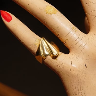 Modernist 14K Lightning Bolt Ring, Solid Yellow Gold Abstract V-Ring, Estate Jewelry, Size 4 1/2 