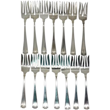 1913 Pattern Vintage Set 14 American Gorham Sterling Silver Etruscan Pattern Salad Forks 