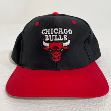 Vintage Chicago Bulls Light Up with Battery Snapback Hat