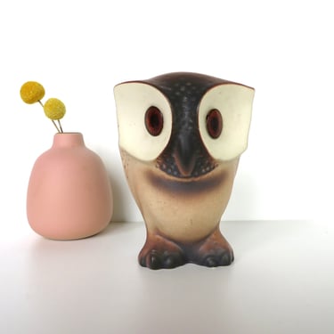 Vintage Roseanne California Pottery Owl, Hagen Renakar Ceramic Owl Figurine 