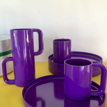 MCM Purple Heller Vintage Plates & Mugs — by Mossimo Vignelli 
