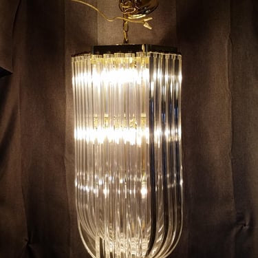 1970s Hollywood Regency 15 Light Lucite Ribbon Chandelier