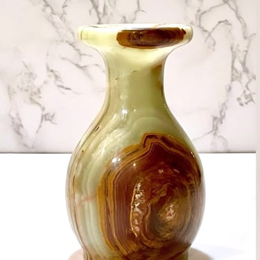 Vintage Polished Marbled Onyx Bud Vase, Solid Stone, Tabletop Size 5X3 