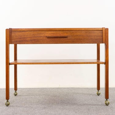 Teak Danish Side Table - (D1302) 