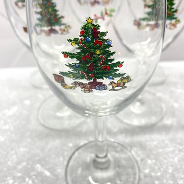 Vintage Christmas Luminarc Noel Christmas Tree Wine Glasses Set of 6, Made in France ~ Pedestal Stemware , old Christmas table decor~ 