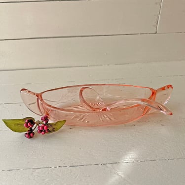 Vintage Pink Depression Glass Pickle Dish With Ladle // Pink Depression Glass Condiment Holder // Perfect Gift 