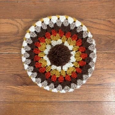 70s Crochet beret with pom pomp 