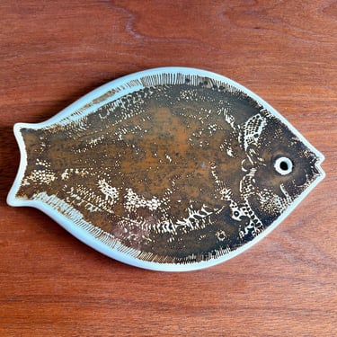 herring fish 皿 White Fish-shaped Ceramic Dinner Plate – Luisa Paixao Portugal