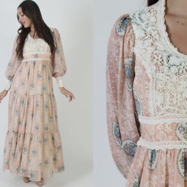Colonial Print Art Nouveau Dress, Delicate All Over Floral Toile Material, Vintage Romantic Garden Crochet Maxi Gown 