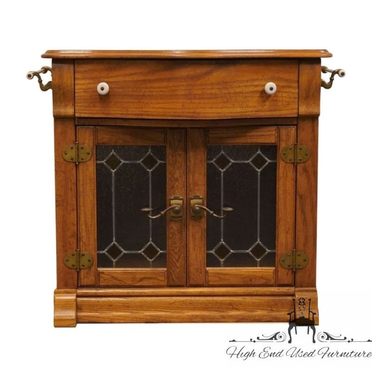 PULASKI FURNITURE Keepsakes Collection Golden Oak 33