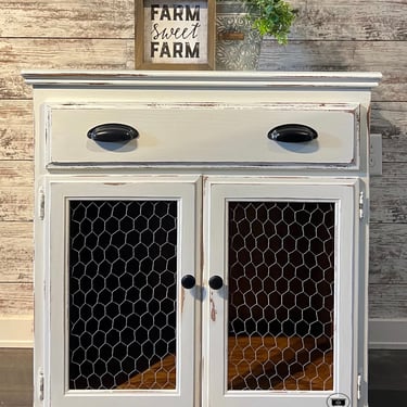 Farmhouse Country Cabinet 