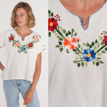 White Floral Blouse Y2k Embroidered Mexican Top Peasant Hippie Short Sleeve Keyhole Shirt Flower Embroidery Boho Vintage 00s Cotton Small S 