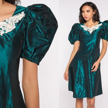 A-Line/Princess Strapless Taffeta Prom Dresses Vintage 80s Iridescent Dress Sleeveless FLoor-Length Ruched