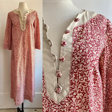 Vintage 70s Boho CAFTAN Dress / Cotton BLOCK Print + Covered Buttons 