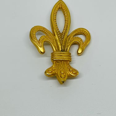 Gold Fleur De Lis Brooch