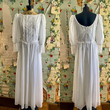1970s White Gunne Sax Romantic Renaissance Bridal Collection Simple Lace Trimmed Prairie Dress. S/M. By Copperhive Vintage. 