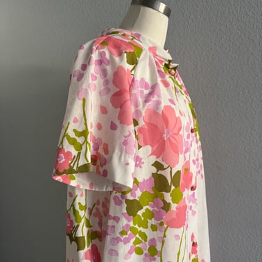 Vintage 60s Mod Bright Pastel Floral Cotton Dress/Housecoat Pastel Jacket with Bold Buttons; 70s Bright Pink Floral Longline Duster Robe L 