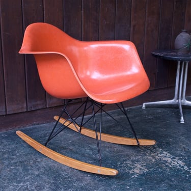 Herman Miller Rocking Chair Fiberglass Armchair Shell Charles&Ray Eames Vintage Mid-Century Modern 