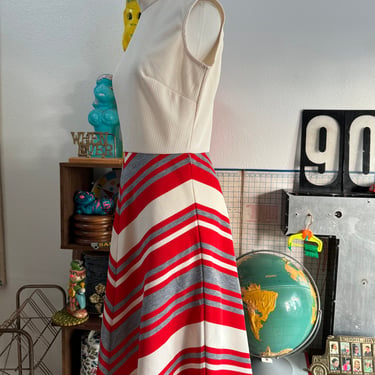 Vintage 1960s 60s White Textured Chevron Pattern Micro | Transplant Vintage  - Los Angeles, CA | ATTIC