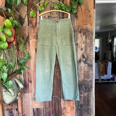 Vintage 50s OG 107 fatigues first pattern distressed nicely worn size 30 waist 
