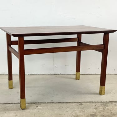 Mid-Century Modern Walnut End or Lamp Table 